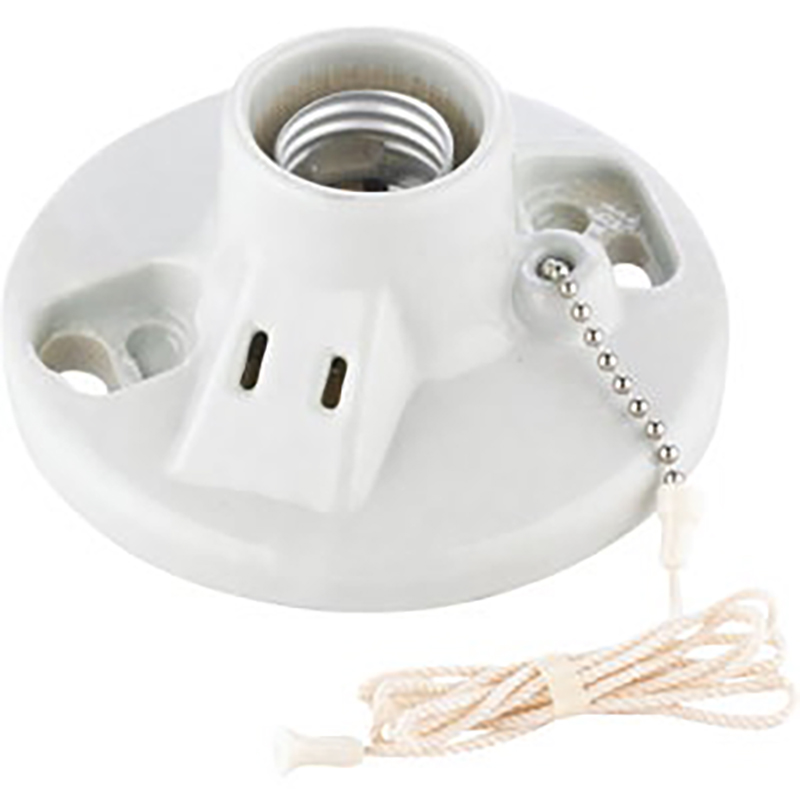 Pullchain Porc Lamp Hold W/Outle